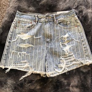 NWOT American Eagle Boyfriend Distressed Shorts-size 8